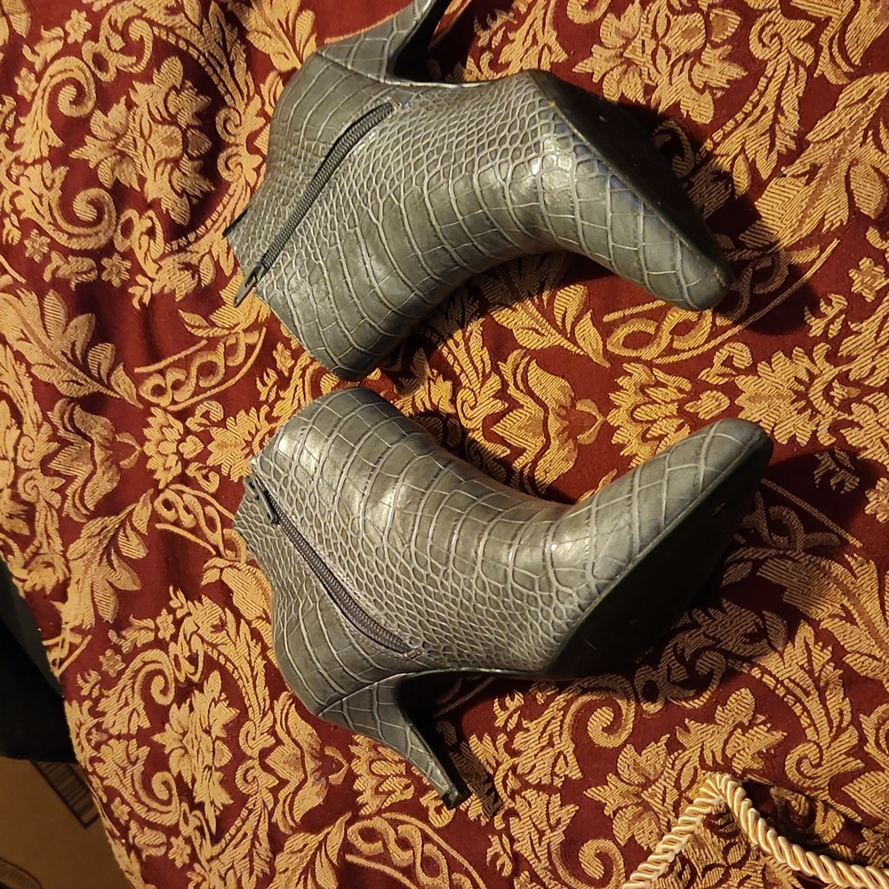 Botties